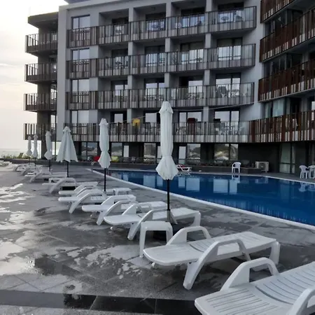 Appartamento апартамент у моря в к-с Paradiso в г.